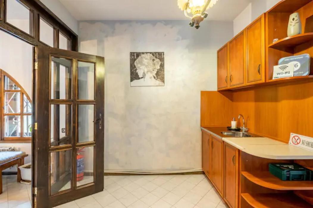 Guest House Geranium ارباناسي المظهر الخارجي الصورة