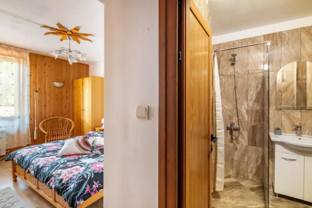Guest House Geranium ارباناسي المظهر الخارجي الصورة