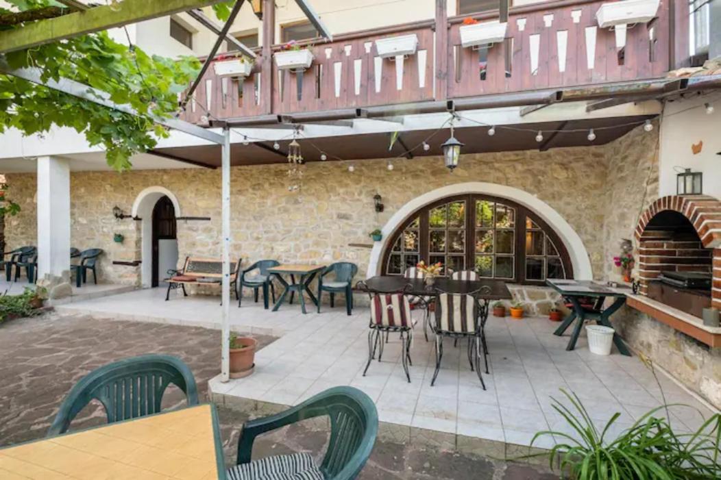 Guest House Geranium ارباناسي المظهر الخارجي الصورة