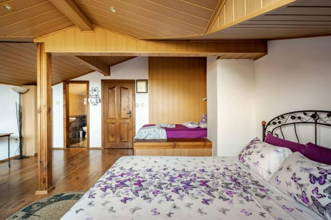 Guest House Geranium ارباناسي المظهر الخارجي الصورة