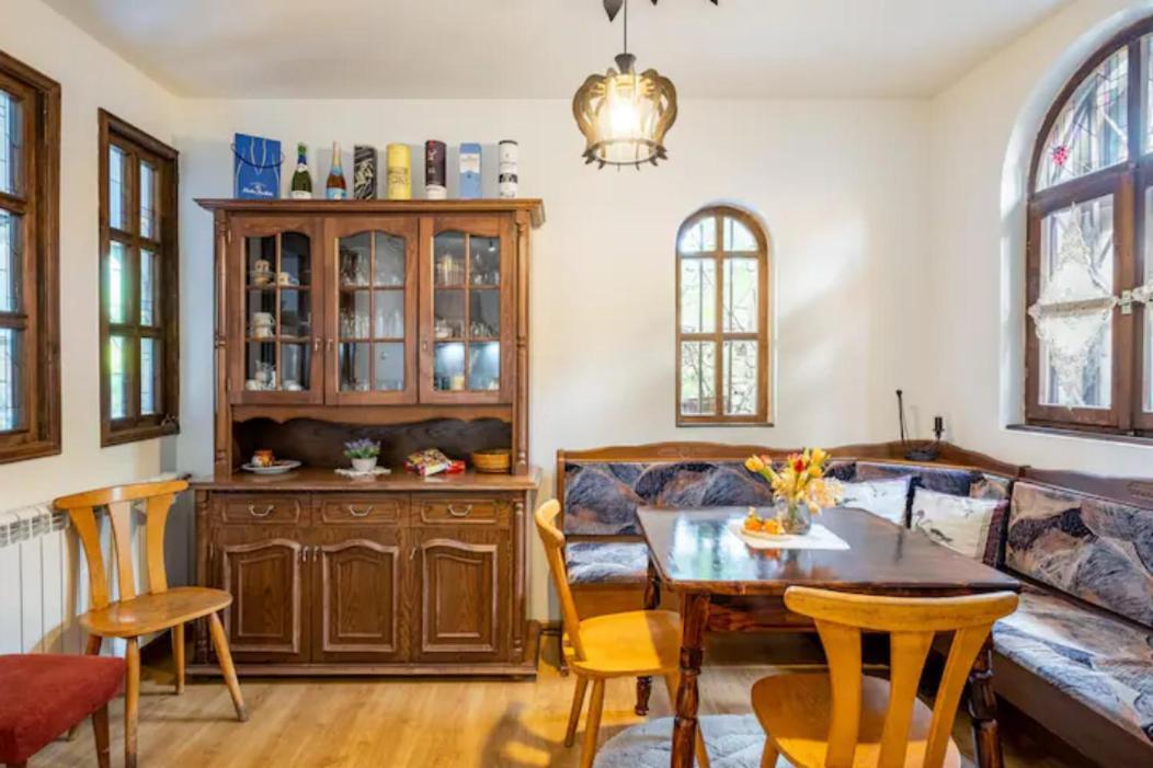Guest House Geranium ارباناسي المظهر الخارجي الصورة