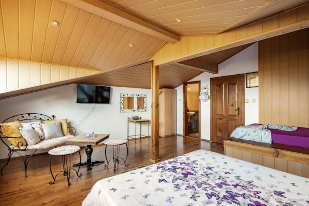 Guest House Geranium ارباناسي المظهر الخارجي الصورة