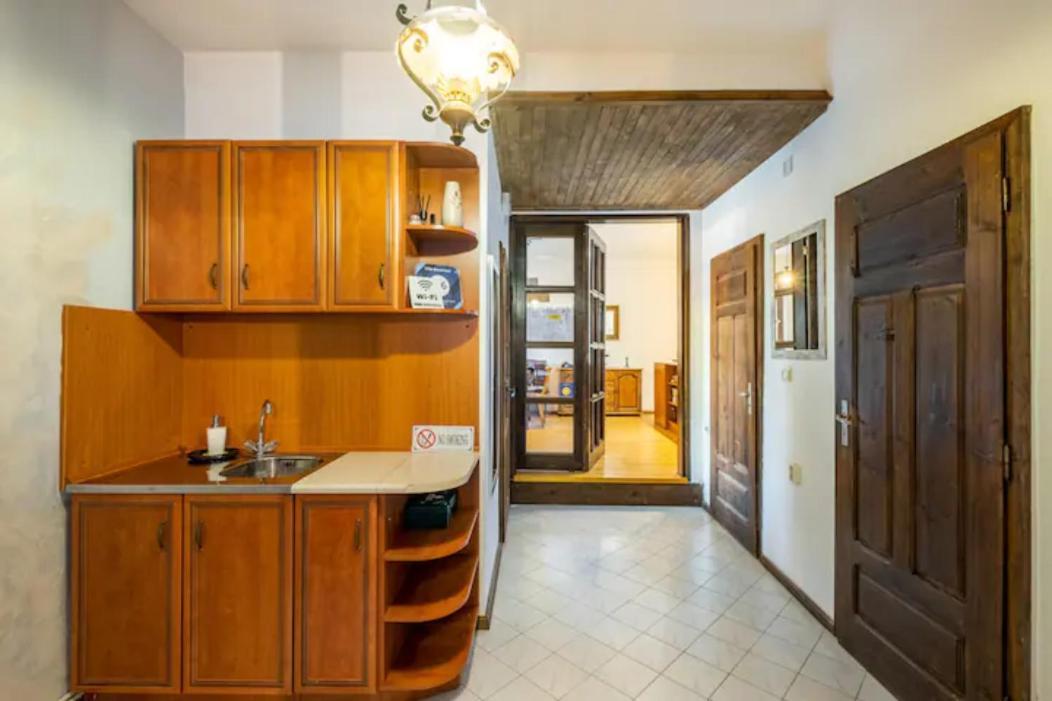 Guest House Geranium ارباناسي المظهر الخارجي الصورة