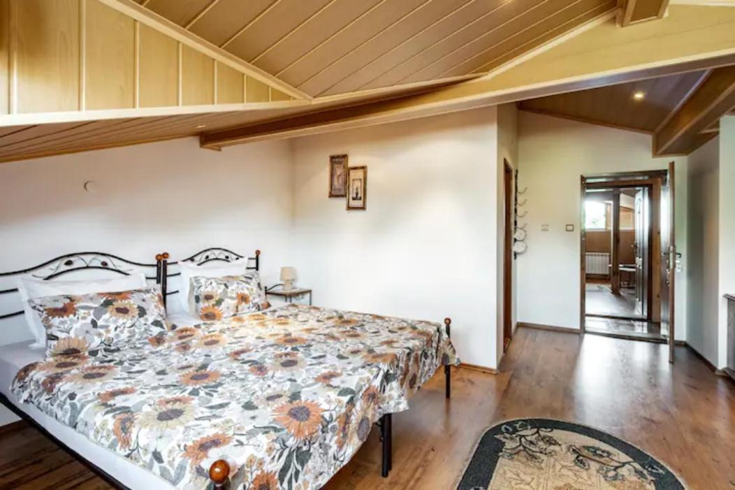 Guest House Geranium ارباناسي المظهر الخارجي الصورة